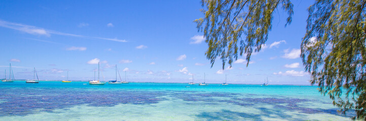Plage de ta'ahiamanu