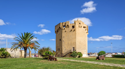 Torre Aragonese Porto Torres Wahrzeichen Hafen