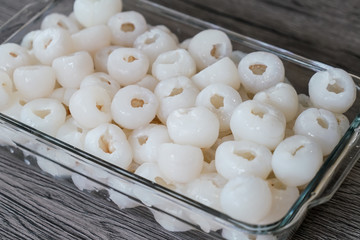 group of lychee and peeled in glass tupperware