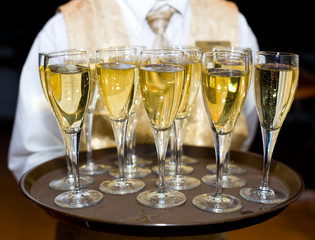 glasses of champagne