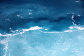 Fototapeta premium Woda oceanu morskiego o różnych kolorach wody