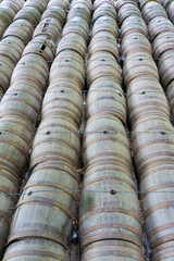 Alte Holzf&auml;sser