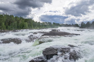 Rivière agitée