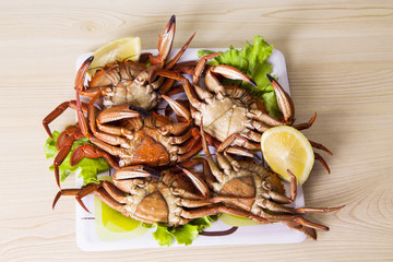 seafood dish, crabs with lemon