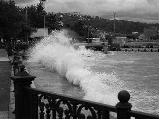Stormy waves at the city promenade