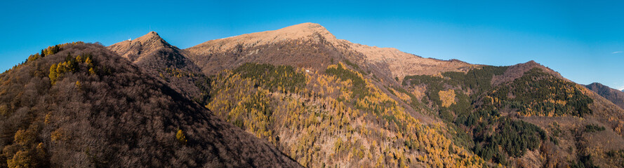 Blue, green, yellow and mountains