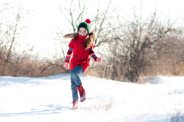 Fototapeta na wymiar winter walk, sports, health, dancing in the snow