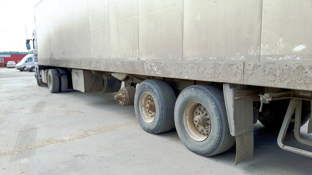 Russian truck without wheel and tragic quality