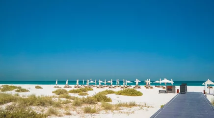 Foto op Canvas Abu Dhabi. Environmentally friendly beach on the island of Saadiyat.   © sablinstanislav