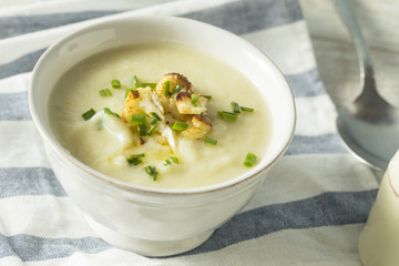 Healthy Homemade Cauliflower Soup