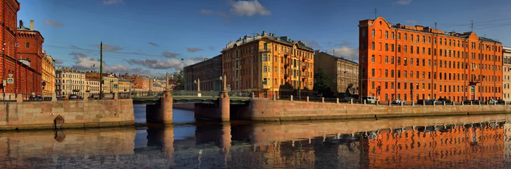 Papier Peint photo Canal L& 39 intersection de la rivière Fontanka et du canal Griboïedov à Saint-Pétersbourg