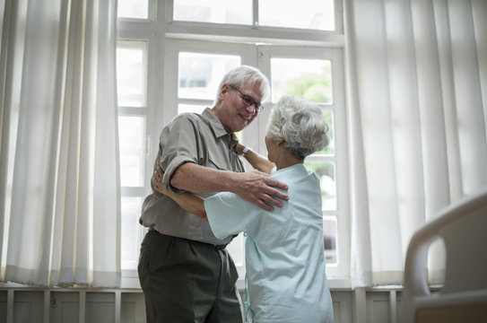 Old couple patient at a hospital