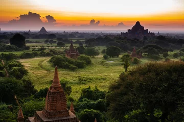 Zelfklevend Fotobehang Ancient Land of Bagan view from the top of Shwesandaw Pagoda © phurinee