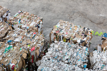 Gepresste M&uuml;llballen