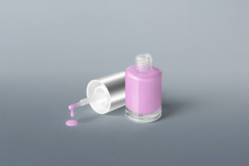 Esmalte de u&ntilde;as de color rosa