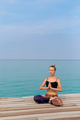 Fototapeta na wymiar Summer yoga session in Thailand