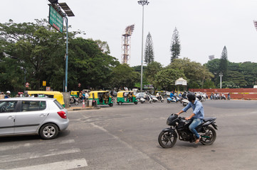 市街地風景（インド　バンガロール　MGロード）