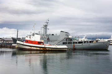 Naklejka premium various ships in Reykjavik city port in autumn