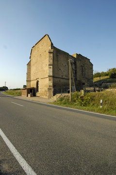 ruine der beller kirche bei eckelsheim