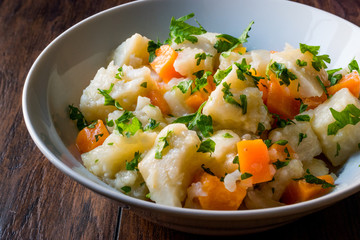 Turkish Celery Salad with Olive Oil, Carrot and Parsley / Zeytinyagli Kereviz.