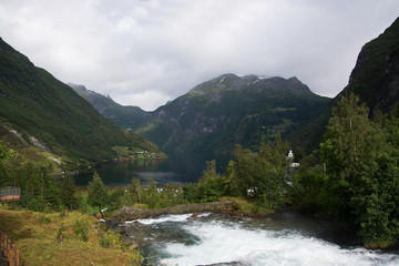 Naklejka na ściany i meble Geirangerfjord, More og Romsdal, Norwegen