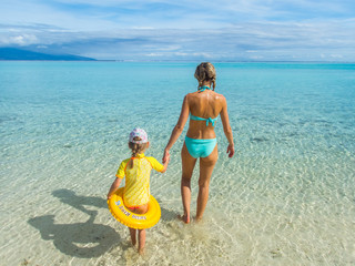 En famille à Temae