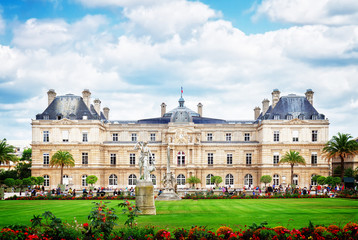 Obraz premium Luxembourg garden with green lawn at summer day, Paris, France, retro toned