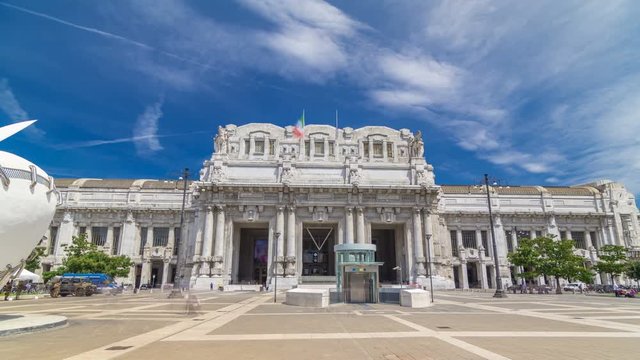 Front view of Milan antique central railway station timelapse hyperlapse.