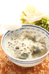 Chinese dessert, green bean sweet soup