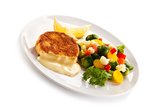 Fried camembert and vegetables
