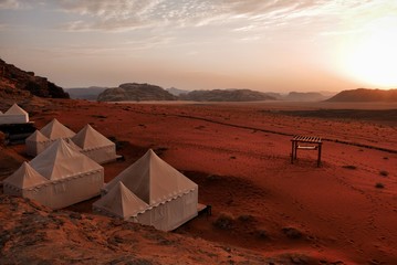 Namioty na pustyni Wadi Rum  Jordania