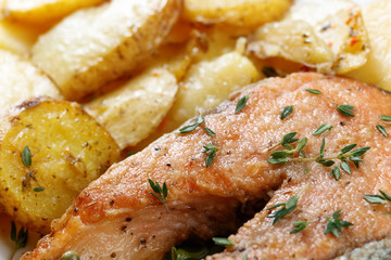 Roasted  salmon with  potatoes.