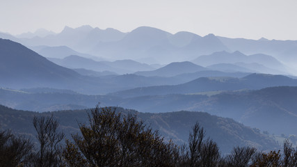 Obraz premium Distant mountains in the French Pyrenees.