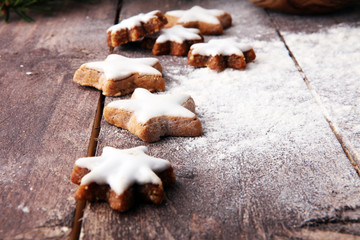 Obraz premium Baking christmas cookies. Typical cinnamon stars bakery