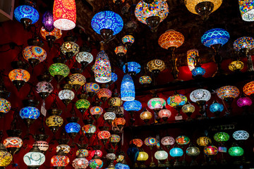 Fototapeta premium oriental lamps on a bazaar. traditional handmade lamps in souvenir shop