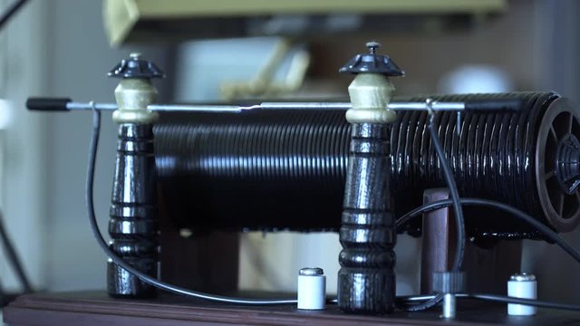 high voltage spark from 1912 spark gap transmitter 4k
Note: this is real spark, not CG