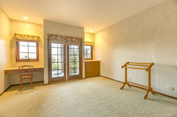 Extra downstairs spare room in California home
