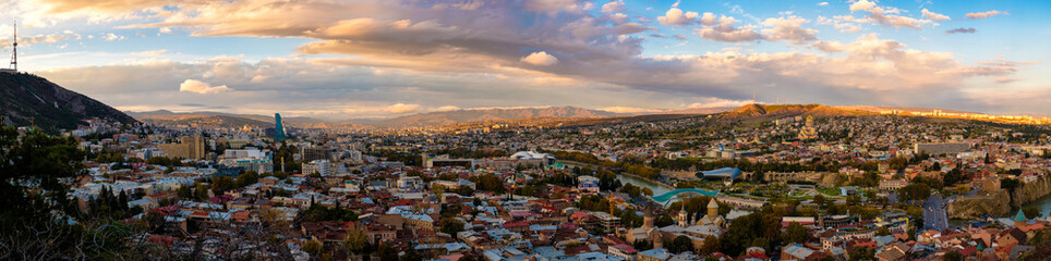 Sunset view of Old Tbilisi from the Mtatsminda hill - obrazy, fototapety, plakaty