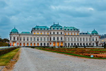 Obraz premium Sunset over Belvedere palace in Vienna, Austria