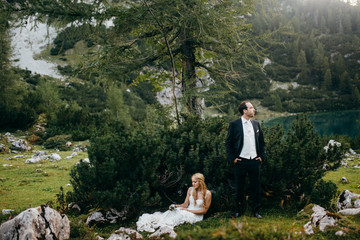 Pretty wedding couple in the Alps 