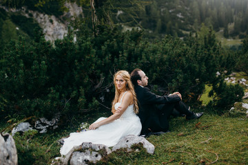 Pretty wedding couple in the Alps 