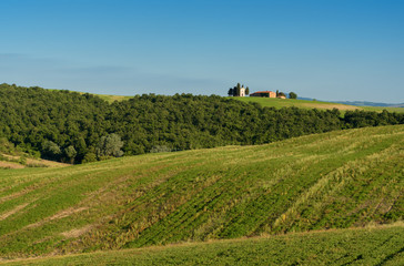 Obraz premium Very famous abandoned chapel Vitaleta, classic view of Tuscany, Italy