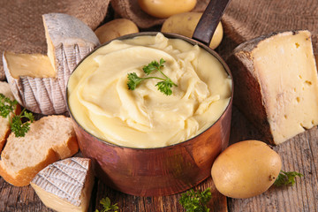 french aligot with ingredient