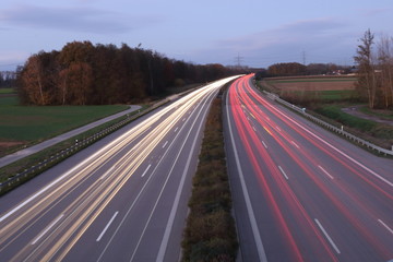 Lichtspuren Autobahn