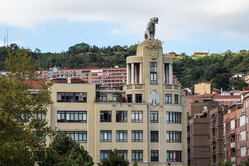 Fototapeta premium Spanien - Baskenland - Bilbao - Paseo de la Memoria