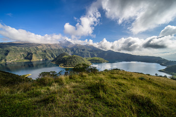 laguna cuicocha Ecuador