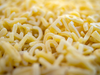 Buchstabennudeln als Nahaufnahme