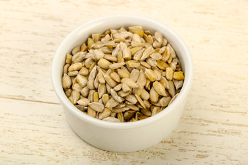 Peeled sunflower seeds