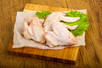 Raw chicken wings