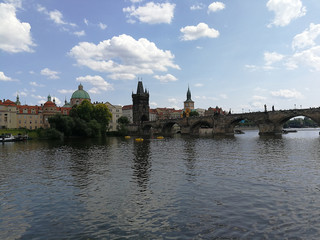 Fototapeta na wymiar Pont St Charles à Prague.